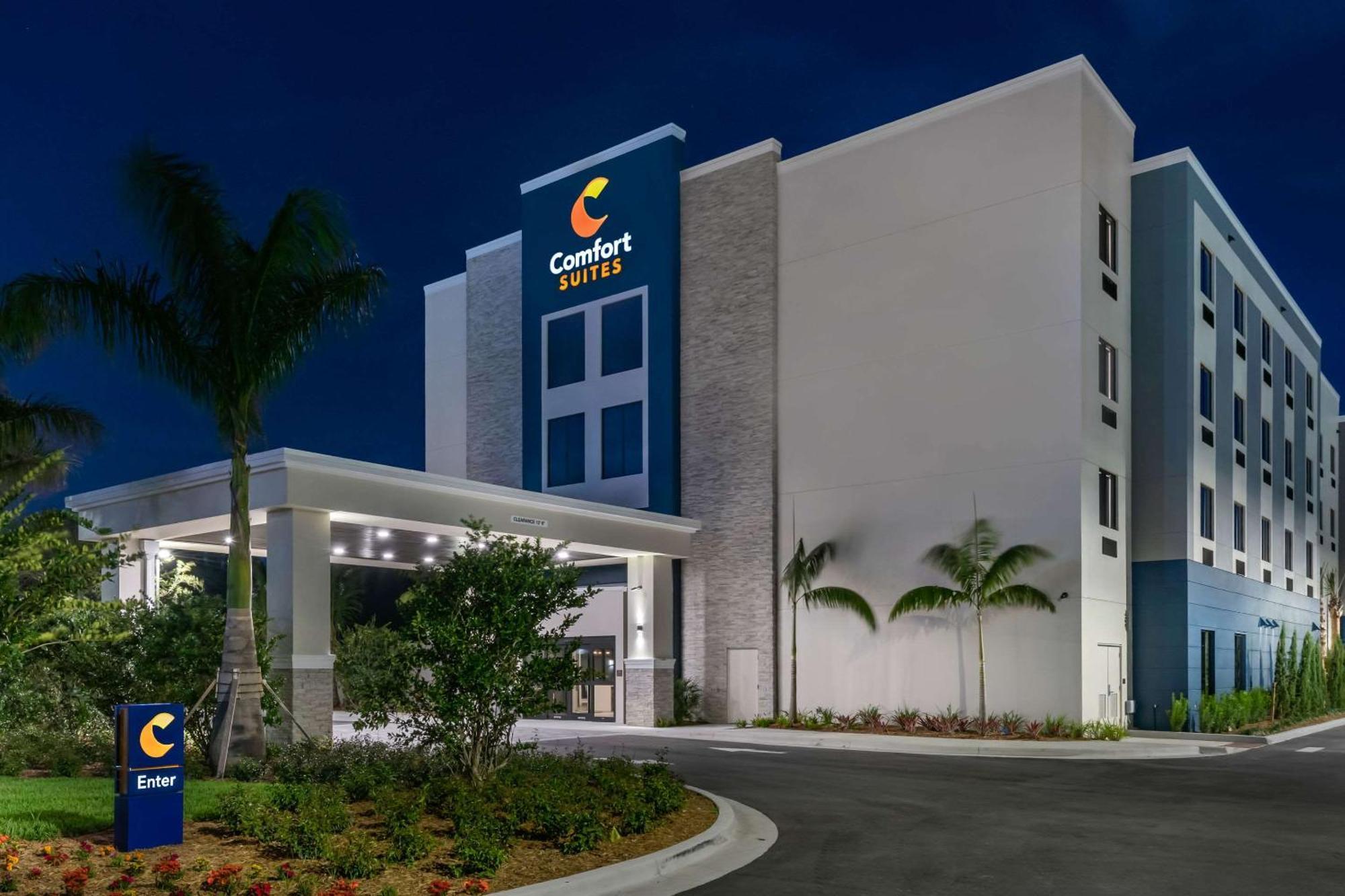 Comfort Suites Stuart-Hutchinson Island Экстерьер фото
