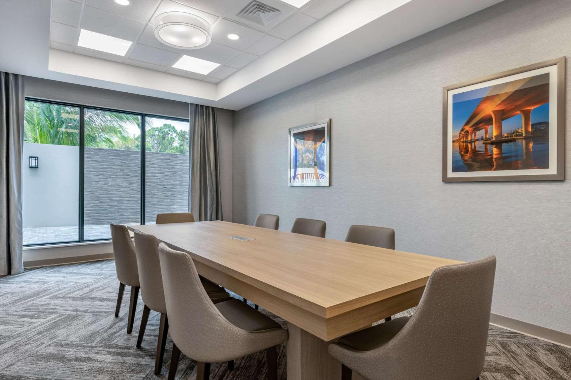 Comfort Suites Stuart-Hutchinson Island Экстерьер фото