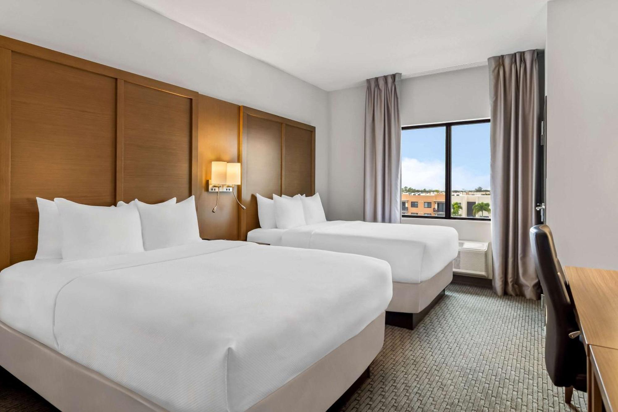 Comfort Suites Stuart-Hutchinson Island Экстерьер фото